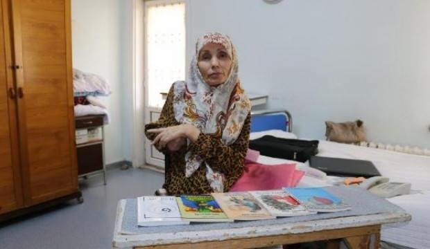 32 yıldır yatağa bağımlı, 5’inci şiir kitabını çıkardı
