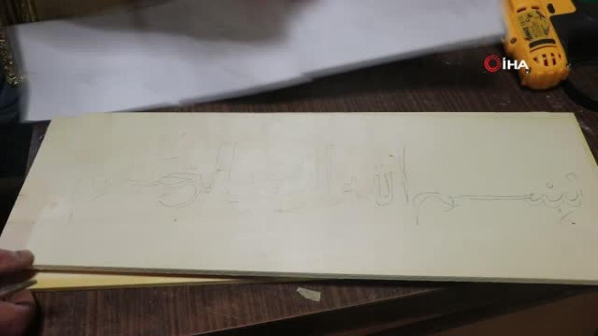 – 5 metrekarelik dükkanda ürettiği eserleri, 32 ülkeye ihraç etti