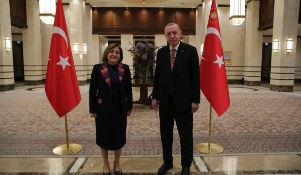 AK Partili belediye başkanları külliyede buluştu