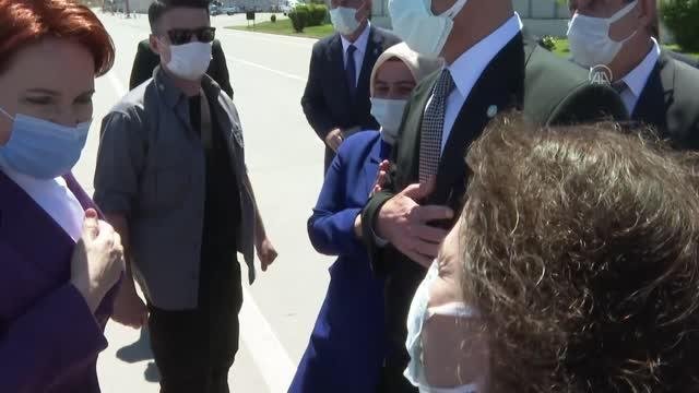 Akşener, köylerine taş ocağı açılmasını istemeyen kadınlarla görüştü