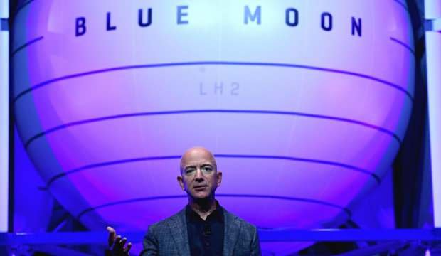 Amazon’un kurucusu Bezos, temmuzda uzaya gidiyor