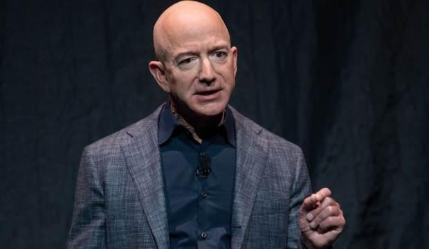 Amazon’un kurucusu Bezos’un yanındaki koltuk 28 milyon dolara satıldı