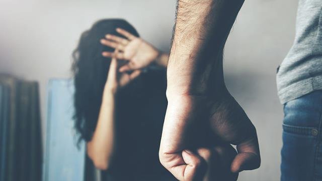 Amerika’da hamile kız arkadaşına şiddet uygulayan adamı döverek öldürdüler