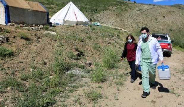 Aşı timleri, 2 bin 500 rakımlı yaylada