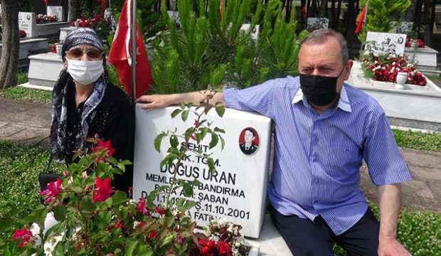 Babalar Günü’nde şehit oğula ziyaret