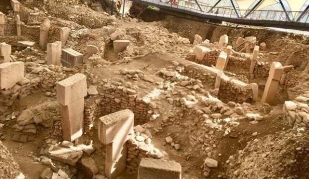 Bakan Ersoy duyurdu: Göbeklitepe yakınında 11 yeni tepe daha keşfedildi