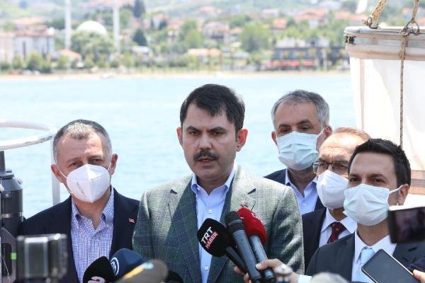 Bakan Kurum: Marmaramızı kaderine terk etmeyeceğiz
