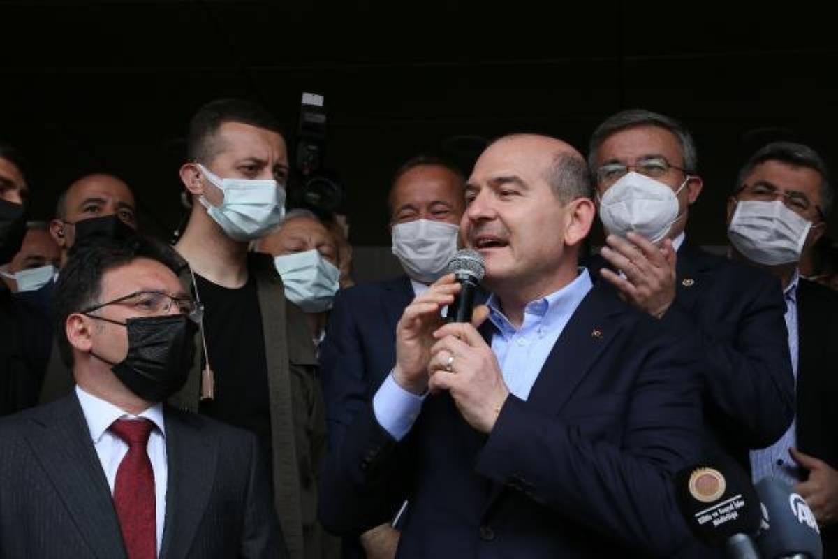 Bakan Soylu, “Dik dur eğilme” sloganlarını karşılıksız bırakmadı: Allah sizin emrinize amade olmaktan uzaklaştırmasın