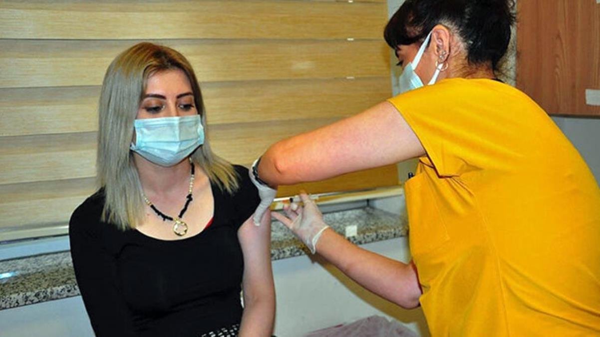 Bu işi erken bitireceğiz! Günlük aşılamada 1,5 milyon doz eşiği aşıldı
