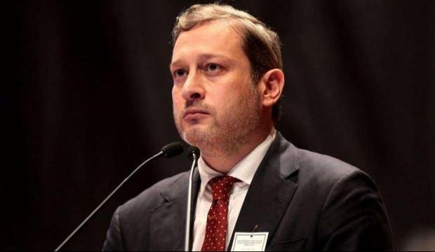 Burak Elmas’tan 1 milyon TL jesti!