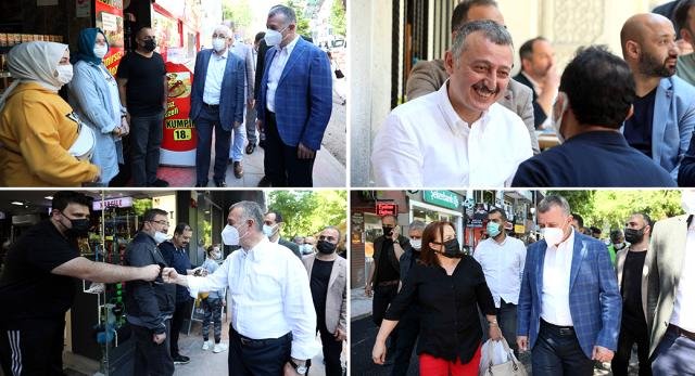 Büyükakın, İzmit Sokaklarında Vatandaşlarla Buluştu