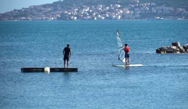 Caddebostan Sahili’nin kıyıları müsilajdan temizlendi