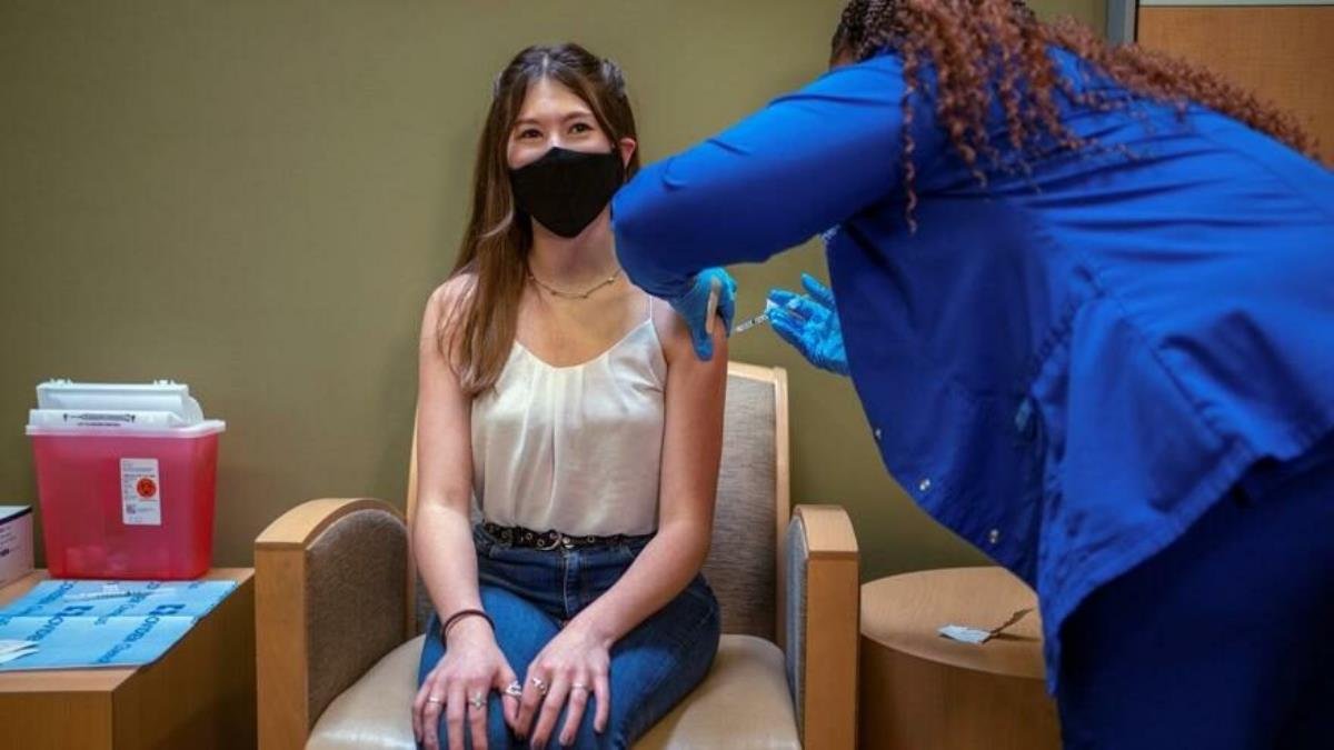 Çin aşısıyla ilgili umut veren sonuç! 45 bin kişinin yaşadığı kentte salgını durdurdu