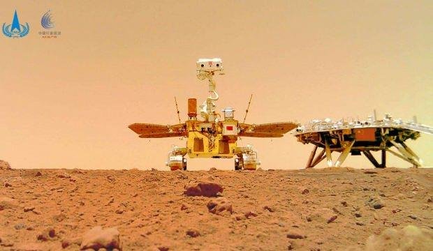 Çin‘in uzay aracı Mars’tan fotoğraf gönderdi