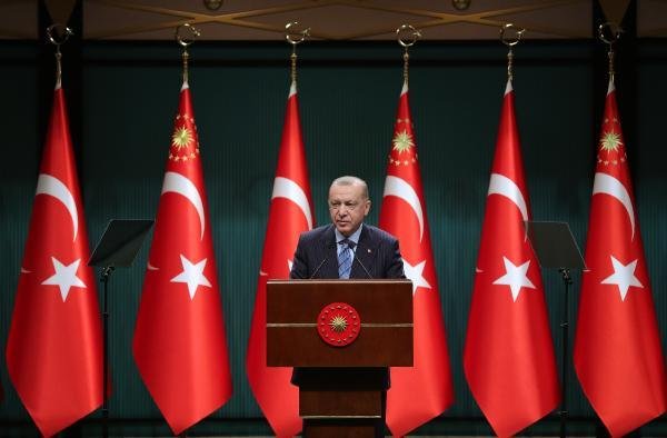 Cumhurbaşkanı Erdoğan: 4 milyar 622 milyon lirayı karşılıksız olarak esnafımıza veriyoruz (1)
