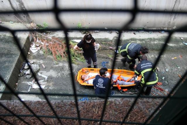 Dere yatağına düşen şahıs için ekipler seferber oldu