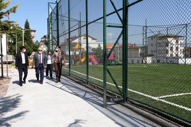 Derince’nin kalıcı eserleri hızla yükseliyor