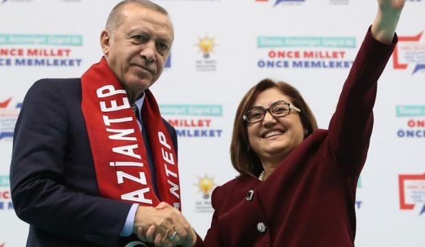 Erdoğan, Başkan Şahin’in projelerini övgüyle örnek gösterdi