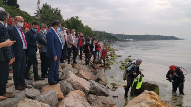 Gebze’de müsilaj temizleme çalışması