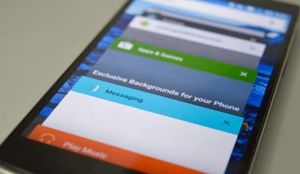 Google akıllı telefonları sömüren arka plan uygulamaları için harekete geçti