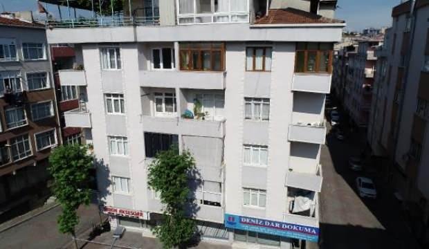 Güngören’de çatlaklar oluşan 4 katlı bina boşaltıldı