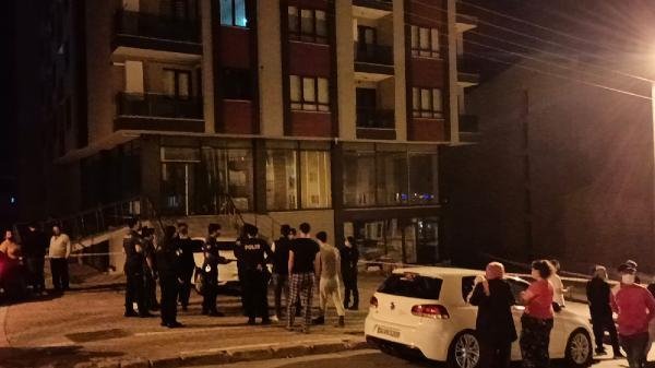 İnşaat temelinde toprak kayması yaşandı, 24 daire tahliye edildi