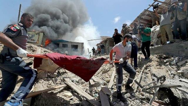 İsrail’in Gazze’ye düzenlediği saldırılarda 61’i çocuk 212 kişi hayatını kaybetti