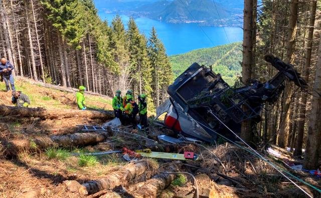 İtalya’da facia! Düşen teleferik nedeniyle 9 kişi yaşamını yitirdi
