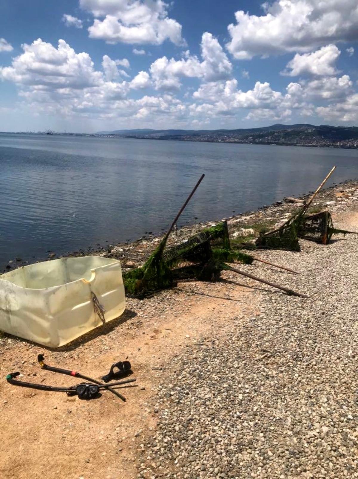 Kaçak midye avcılarına polisten suçüstü baskın