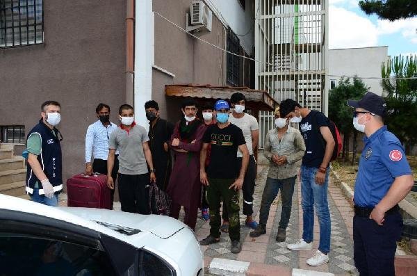 Kocaeli’de 15 kaçak göçmen yakalandı