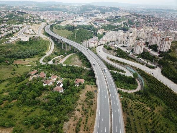 Kocaeli’de, TEM Otoyolu boş kaldı