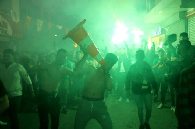 Kocaelispor taraftarları sokaklara döküldü!