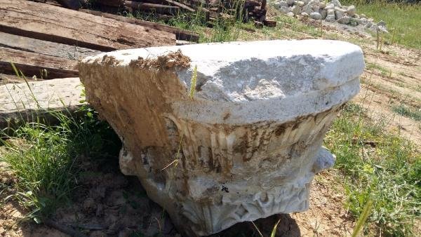 Millet Bahçesi inşaatında tarihi mermer sütun başı bulundu