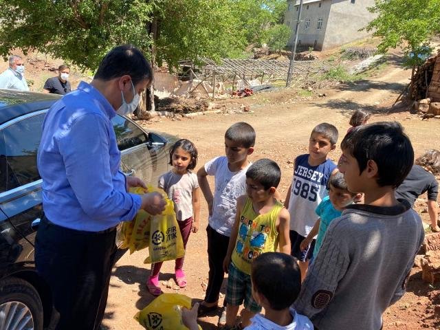 Milletvekili Tutdere bayramda köyleri gezdi