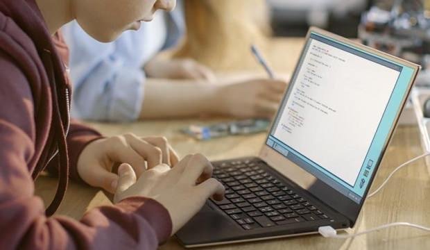 Öğrenciler için dijital karneler bugün erişime açılıyor