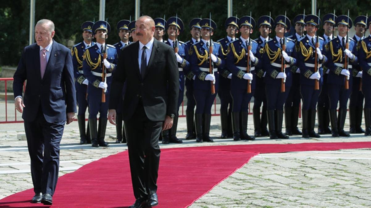 Son Dakika: Cumhurbaşkanı Erdoğan ile Azerbaycan lideri Aliyev, iki ülke arasında Şuşa Beyannamesi’ni imzaladı