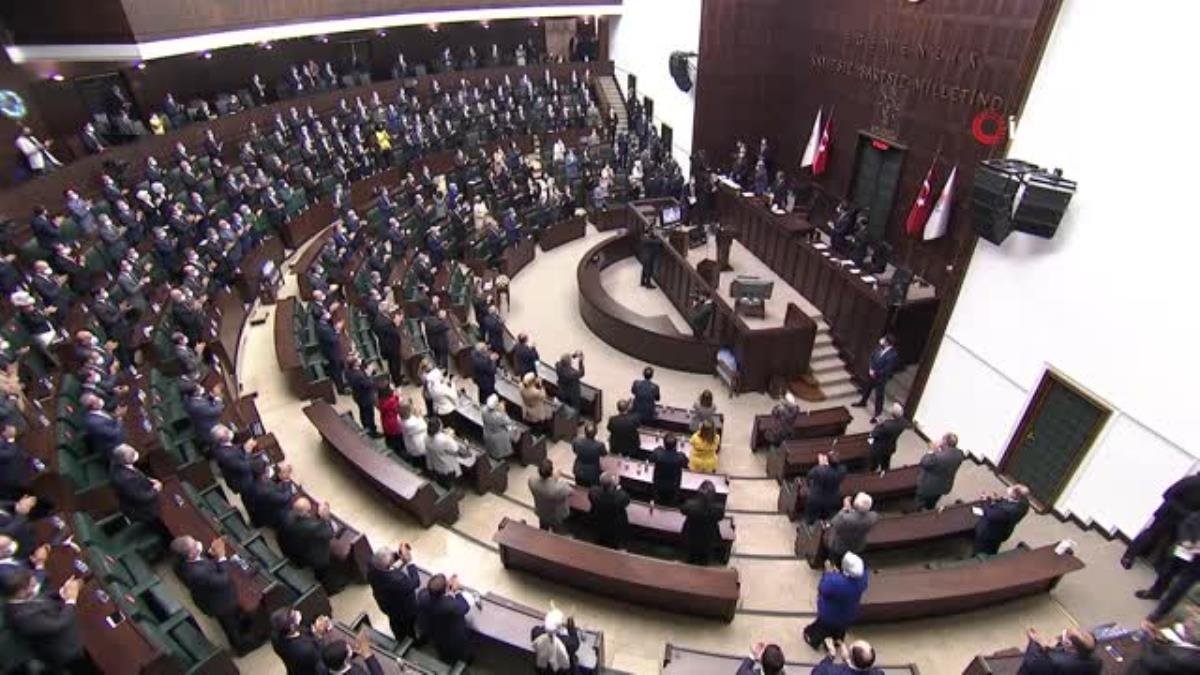 Son dakika… Cumhurbaşkanı Erdoğan: “Milletten umudunu kesenler, gırtlaklarına kadar iç içe girdikleri terör örgütü yetmemiş olacak ki şimdide suç örgütlerine bel…