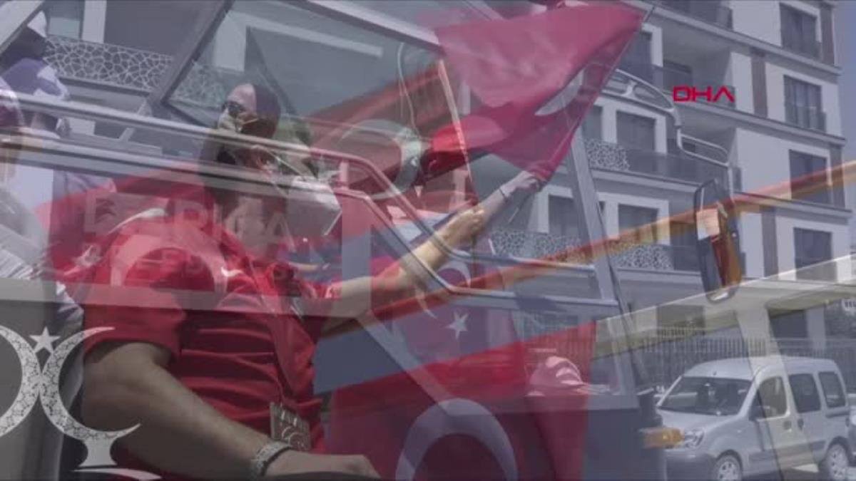 SPOR Şampiyon karateci Eray Şamdan’a coşkulu karşılama