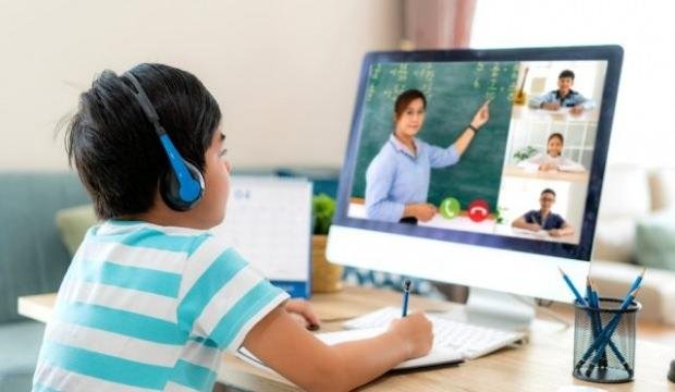 Yerli yazılım sayesinde 130 bin öğrenci canlı ders aldı