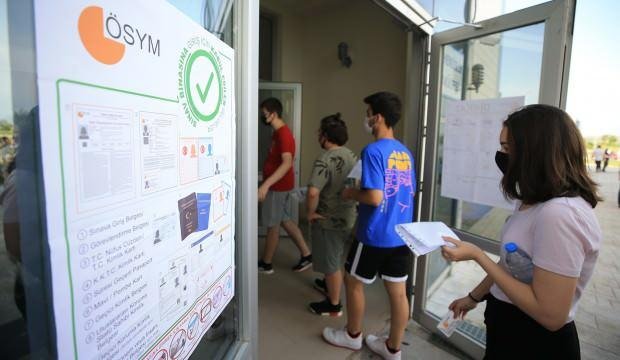 YKS’nin üçüncü oturumu Yabancı Dil Testi başladı