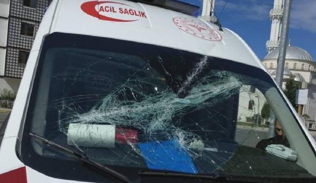 112 Acil Servis ekibine çirkin saldırı!