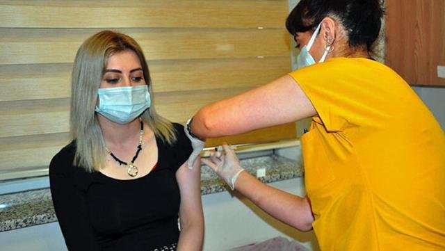 3. doz aşı yapılacak mı? Bilim Kurulu üyesi Prof. Dr. İlhan kafa karışıklığını giderdi