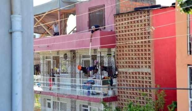 Adana’da ailesini rehin alan şahıs operasyonla yakalandı