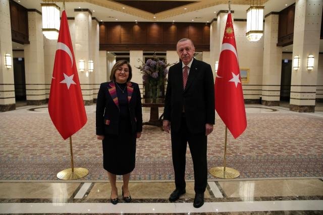 AK Partili belediye başkanları Külliye’de buluştu