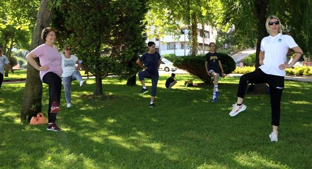 Anne Şehir açık havada spor egzersizlerine başladı