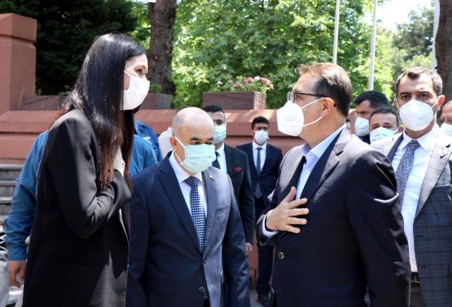 Bakan Dönmez Samsun temaslarına başladı