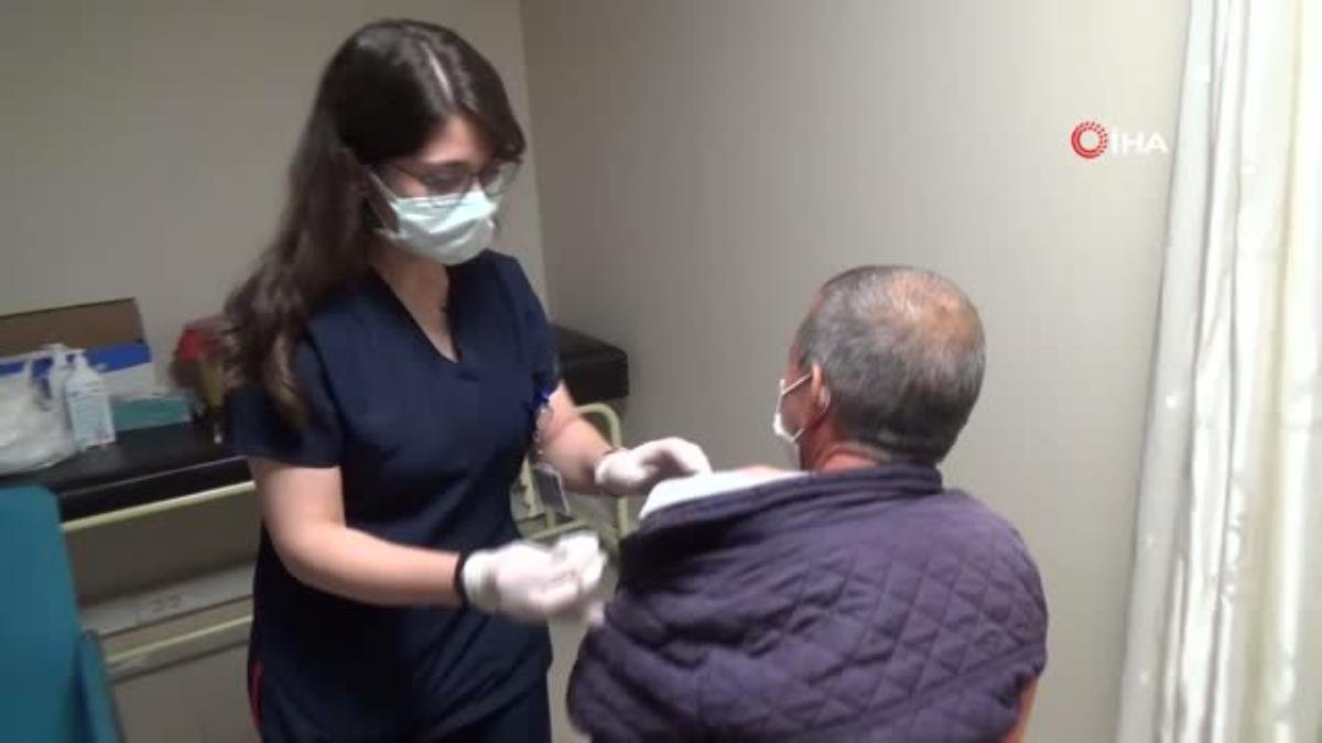 Bakan Koca’nın tebrik ettiği hemşire İHA’ya konuştu