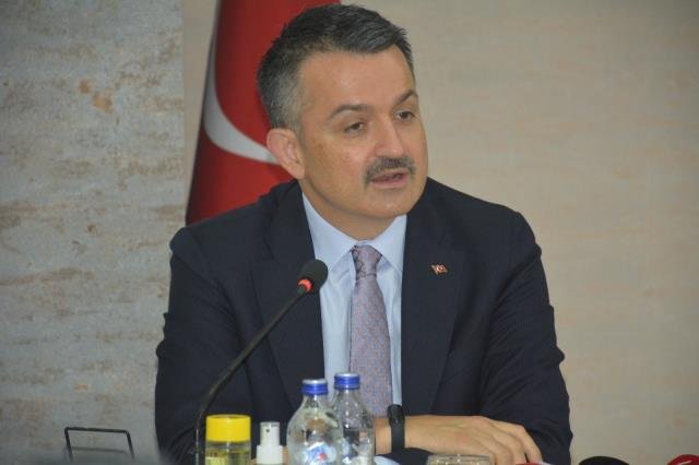 Bakan Pakdemirli: “Pandemi sürecini Türkiye’nin iyi bir şekilde yönetildiği tekrar ortaya çıkmış oldu”