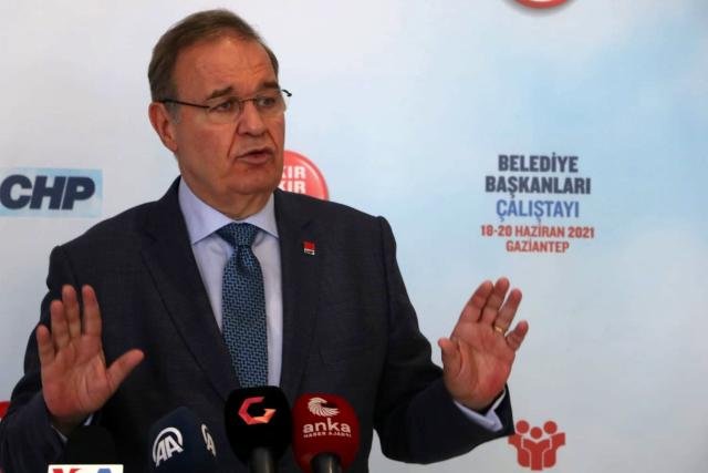 CHP Sözcüsü Öztrak çalıştay için geldiği Gaziantep’te açıklamalarda bulundu