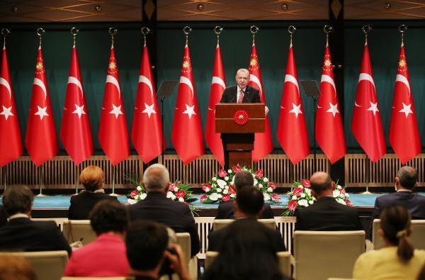 Cumhurbaşkanı Erdoğan: 1 Temmuz’dan itibaren sokağa çıkma kısıtlamalarını tümüyle kaldırıyoruz